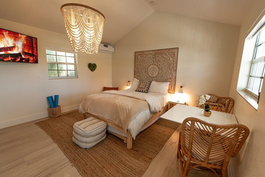 More Photos Of 2502 Tamarind Dr, Hutchinson Island Hotel For Sale