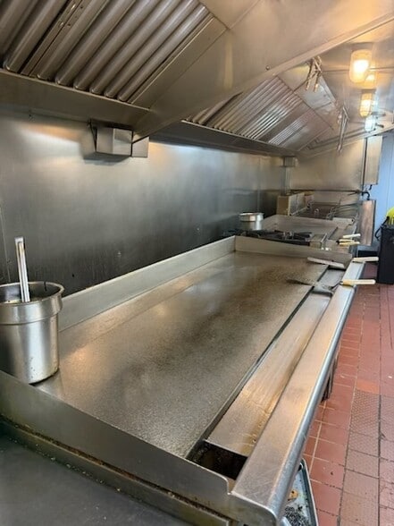 More Photos Of 17308 Susquehanna Trl, New Freedom Restaurant For Sale