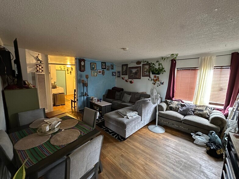 More Photos Of 2550 35th Ave, Oakland Apartments For Sale