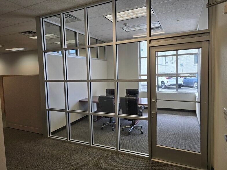 More Photos Of 407 Pine St, Mount Vernon Office Residential For Lease
