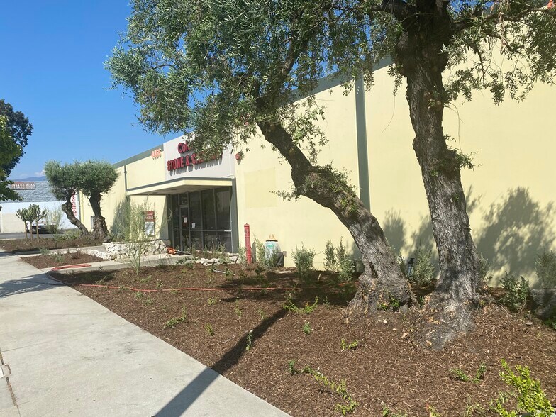 Primary Photo Of 4456-4466 Baldwin Ave, El Monte Distribution For Lease