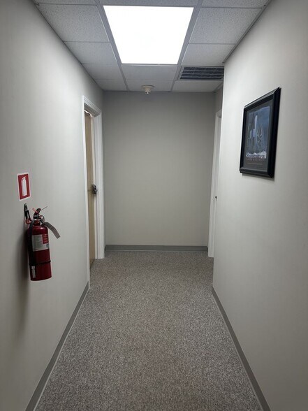 More Photos Of 4010 Oleander Dr, Wilmington Medical For Lease