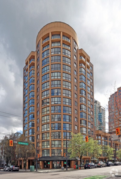 More Photos Of 1108 Richards St, Vancouver Apartments For Lease