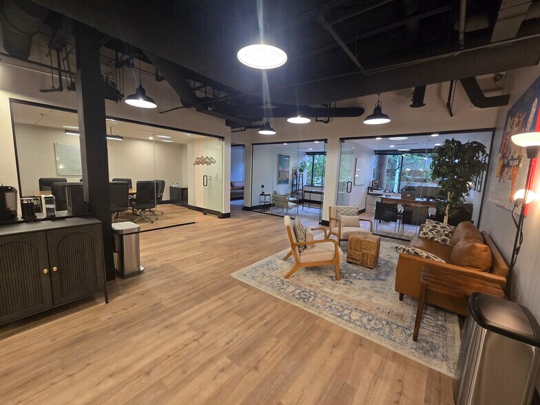More Photos Of 390 Park St, Birmingham Office For Lease