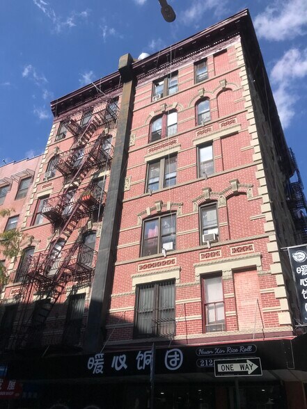 More Photos Of 67 Eldridge St, New York Apartments For Sale