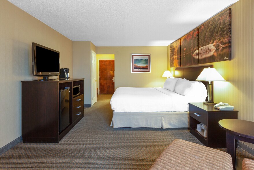 More Photos Of 406 State Route 3, Plattsburgh Hotel For Sale