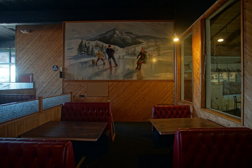 More Photos Of 23770 S Western Ave, Harbor City Restaurant For Lease