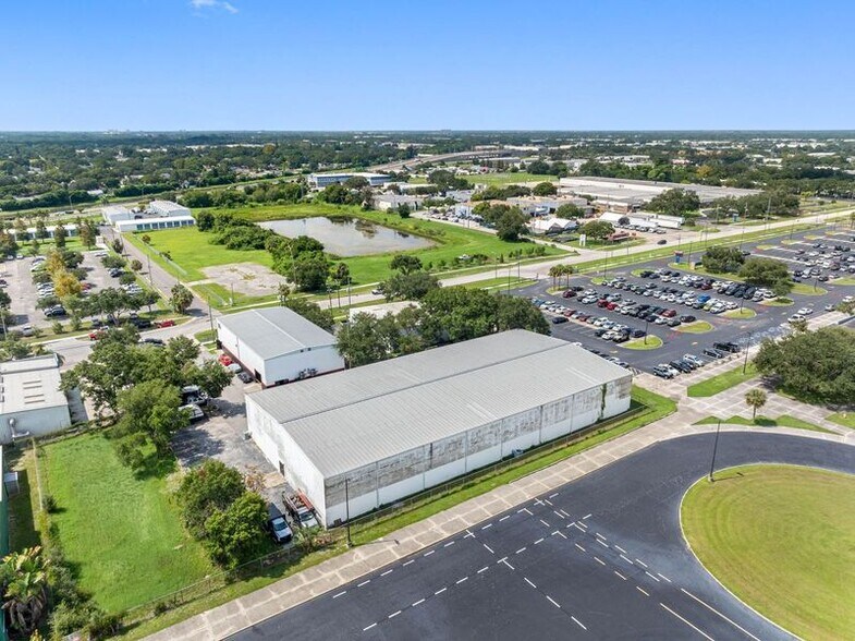 More Photos Of 6235 118th Ave N, Largo Unknown For Lease