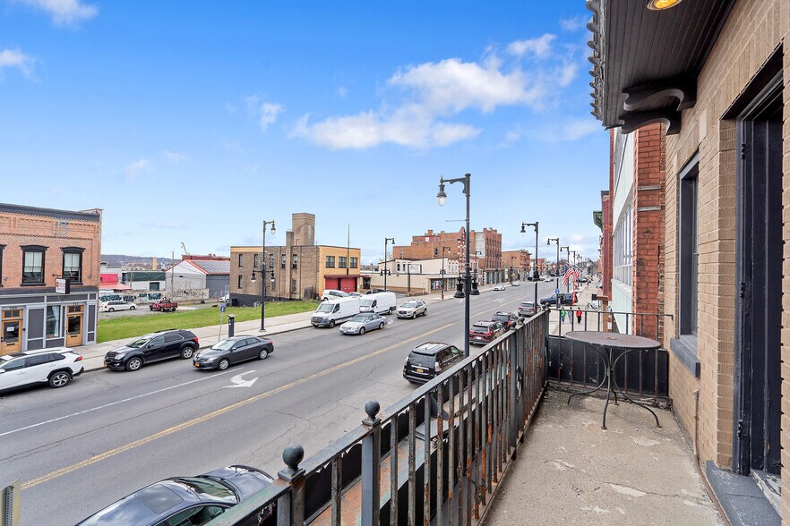 More Photos Of 700 N Salina St, Syracuse Restaurant For Sale