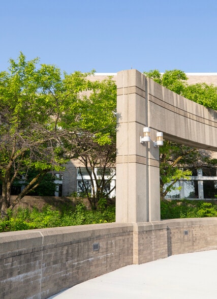 More Photos Of 1 Oakridge Dr, Chaska Hotel For Sale