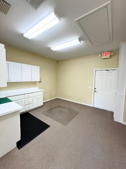 More Photos Of 700-706 State Road 60 E, Lake Wales Medical For Lease
