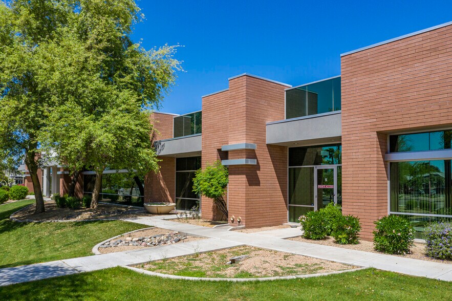 More Photos Of 5500 W Chandler Blvd, Chandler Unknown For Lease