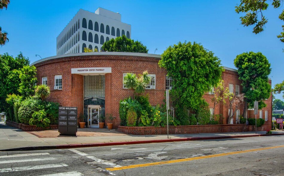 More Photos Of 9730-9732 Wilshire Blvd, Beverly Hills Medical For Lease