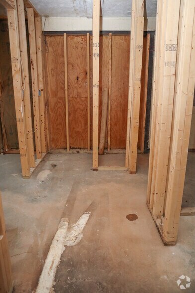 More Photos Of 6135 Petty St SW, Covington General Retail For Sale