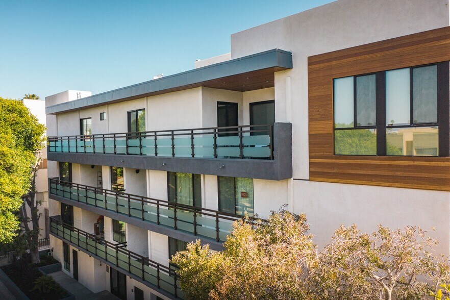 More Photos Of 1115 14th St, Santa Monica Apartments For Sale