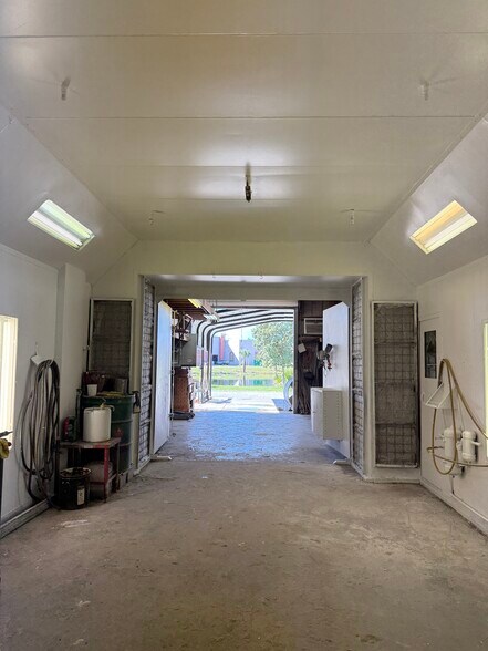 More Photos Of 2190 Corporation Blvd, Naples Service For Lease