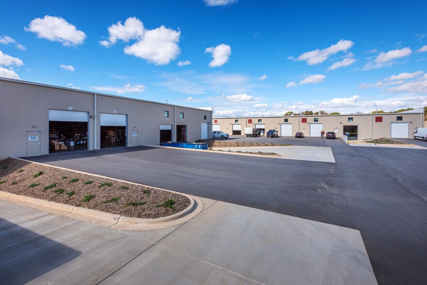 More Photos Of 540 Pitts School Rd, Concord Unknown For Lease