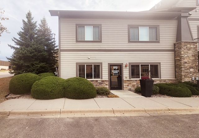 Primary Photo Of 558-572 Bavaria Ln S, Chaska Office For Lease