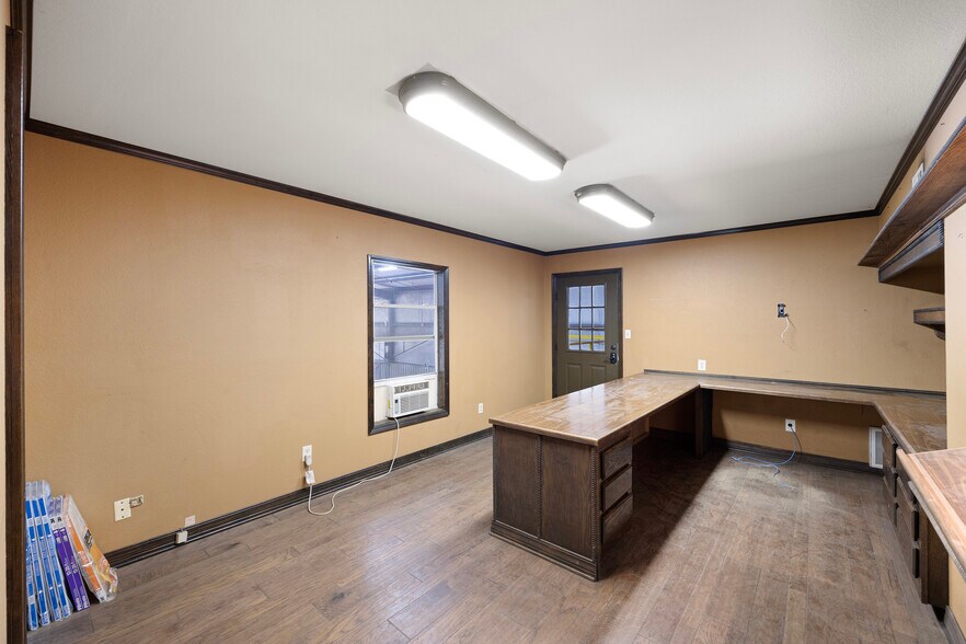 More Photos Of 8411 US Highway 64 W, Russellville Industrial For Sale