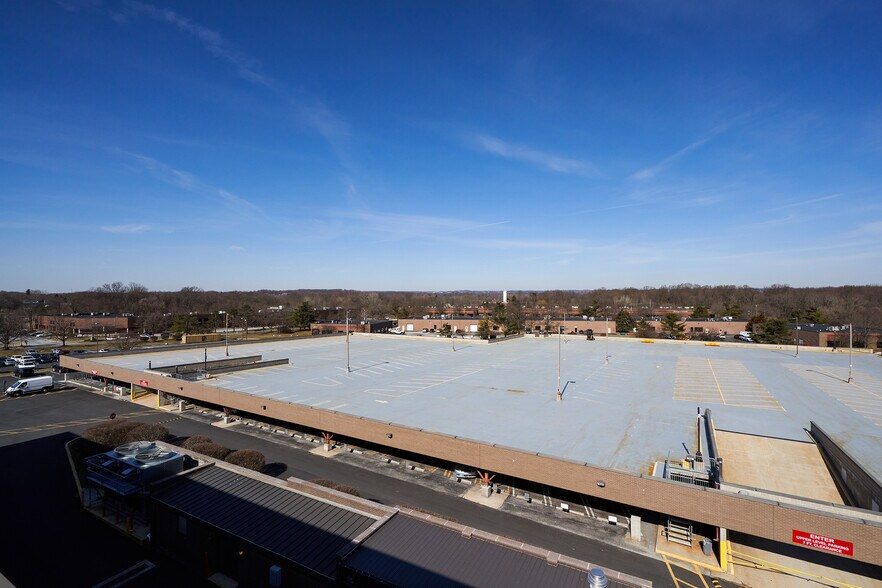 More Photos Of 12 Reads Way, New Castle Office For Lease