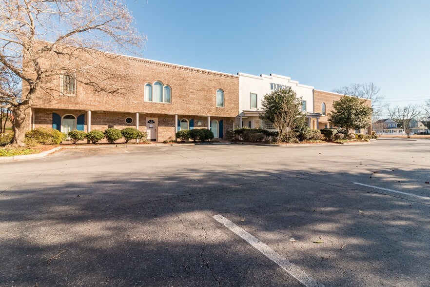 More Photos Of 112 Old Bridge St, Jacksonville Office For Sale