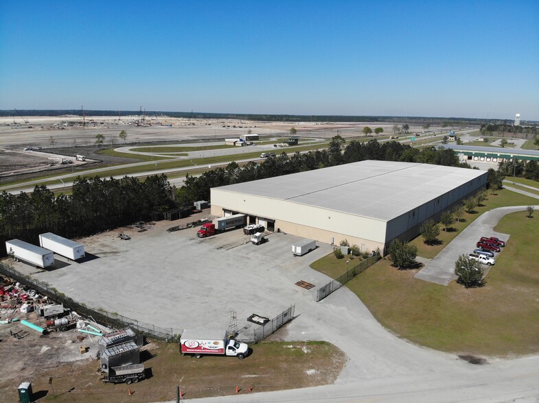 Primary Photo Of 1650 Oracal Pky, Ellabell Warehouse For Lease