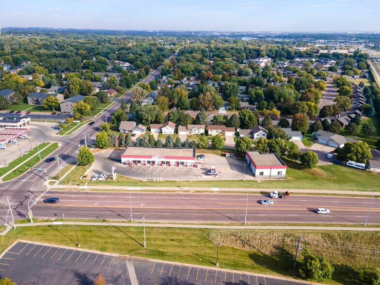 More Photos Of 4916 S Marion Rd, Sioux Falls Carwash For Sale