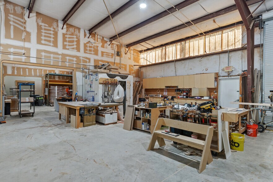 More Photos Of 26509 NW Us-27, High Springs Warehouse For Sale