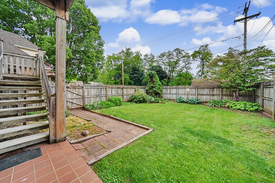 More Photos Of 743 1/2 Harding Way W, Galion Office Residential For Sale