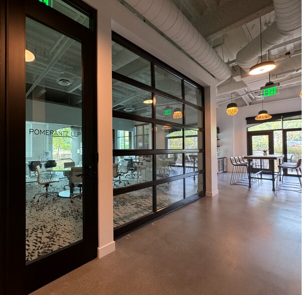 More Photos Of 24025 Park Sorrento, Calabasas Office For Lease