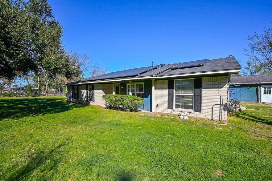 More Photos Of 18910 Carrot St, Spring Trailer Camper Park For Sale