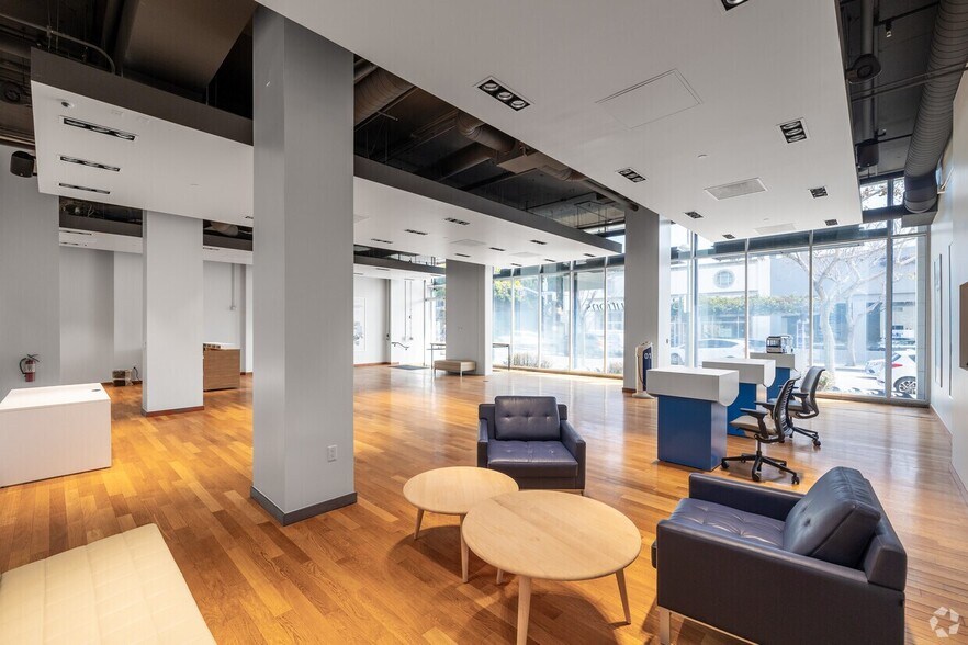 More Photos Of 331 Santa Monica Blvd, Santa Monica Apartments For Lease