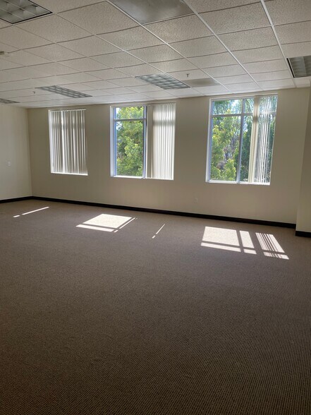 More Photos Of 1863-1885 Concourse Dr, San Jose Light Manufacturing For Lease