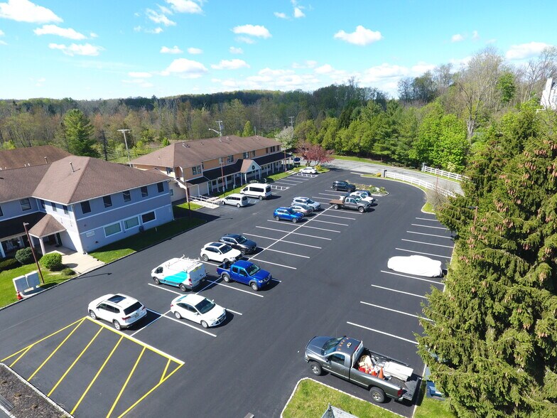 More Photos Of 100 Quarry Rd, Hamburg Medical For Lease