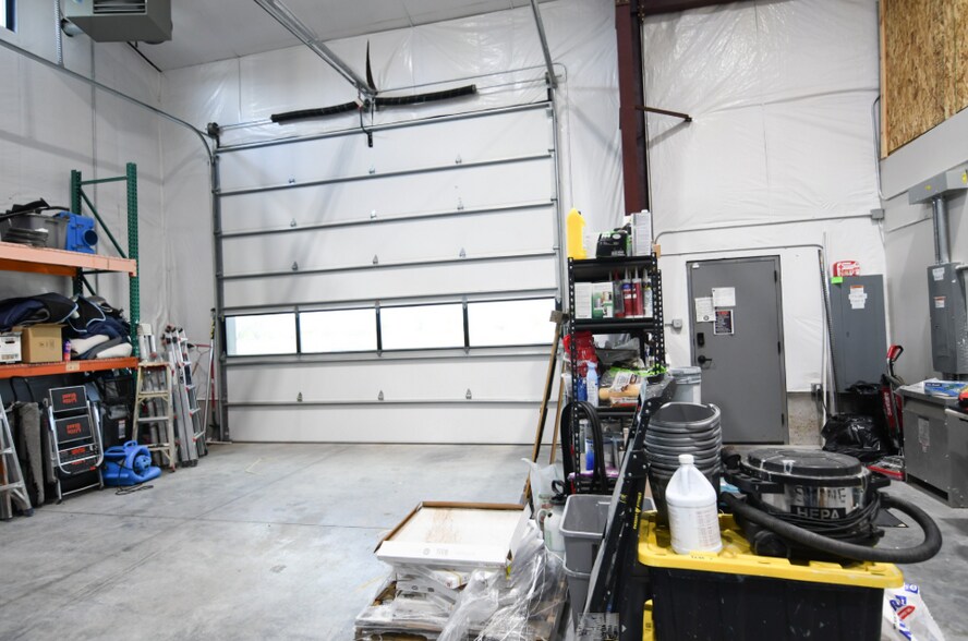 More Photos Of 2 N 580 W, Blackfoot Light Manufacturing For Sale