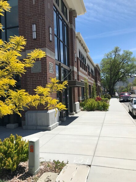 More Photos Of 12481 S Fort St, Draper Medical For Lease