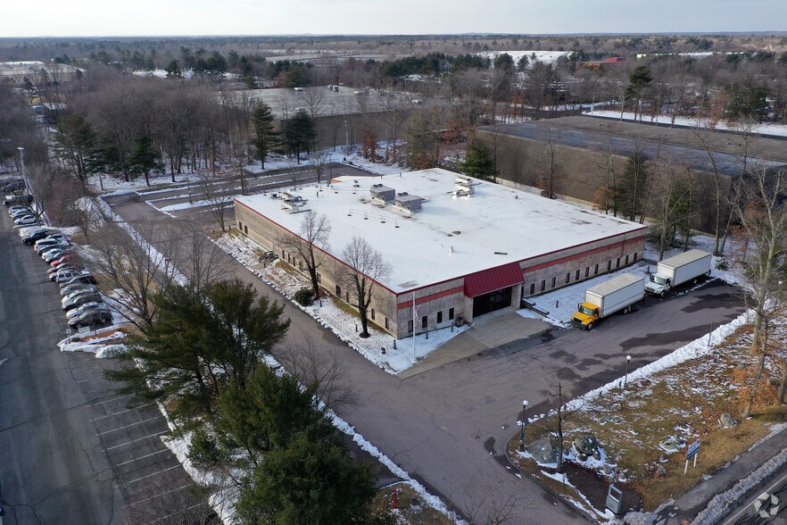 More Photos Of 170 Forbes Blvd, Mansfield Light Manufacturing For Lease