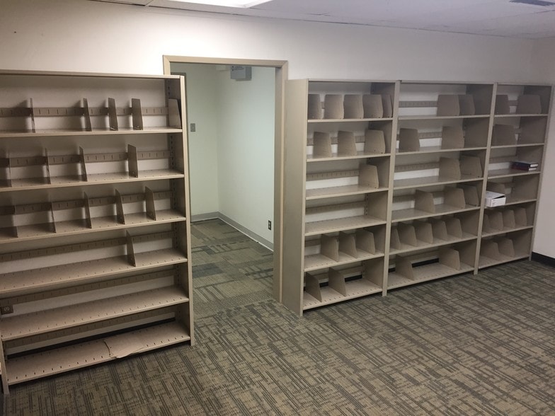 More Photos Of 2201-2205 19th St, Bakersfield Medical For Sale