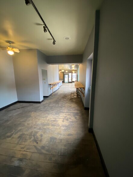 More Photos Of 301 S Washington Sq, Lansing Storefront For Lease