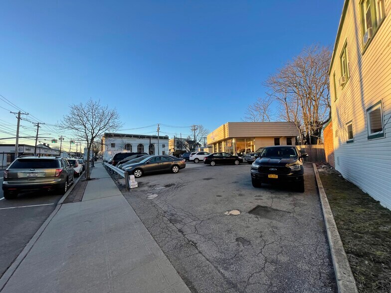 Primary Photo Of 30 Main St, East Rockaway Auto Repair For Sale