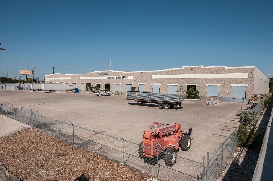 Primary Photo Of 818 Chestnut St, San Antonio Warehouse For Lease