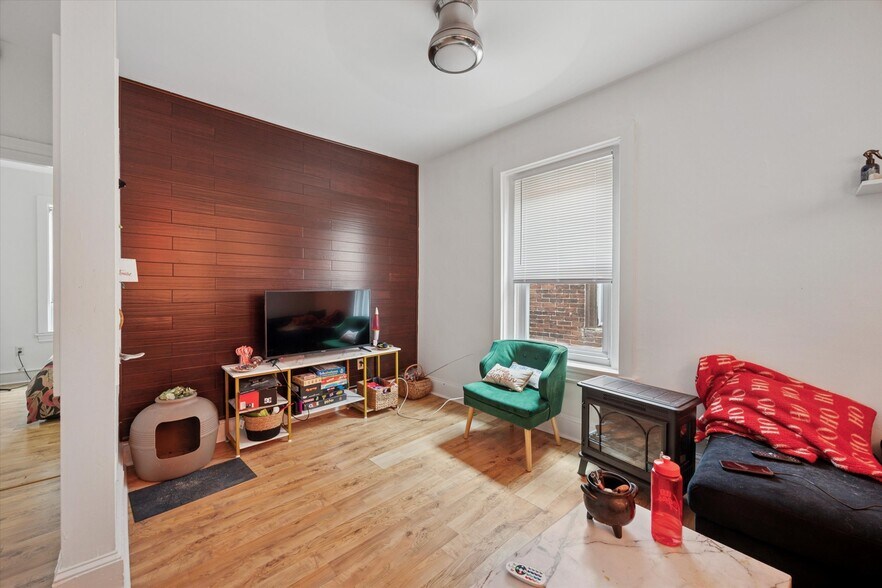 More Photos Of 222 Buckingham Pl, Philadelphia Apartments For Sale