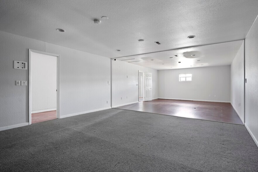 More Photos Of 110 W Walnut St, Brighton Industrial For Lease