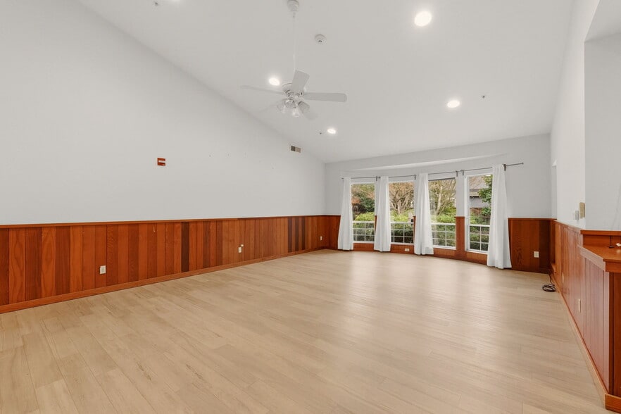 More Photos Of 24954 Cypress Ave, Hayward Multifamily For Sale