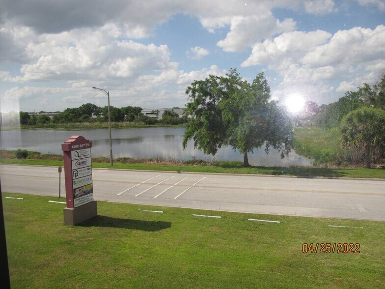 More Photos Of 4502 35th St, Orlando Office For Lease
