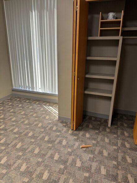 More Photos Of 202 1st St SE, Mason City Office For Lease