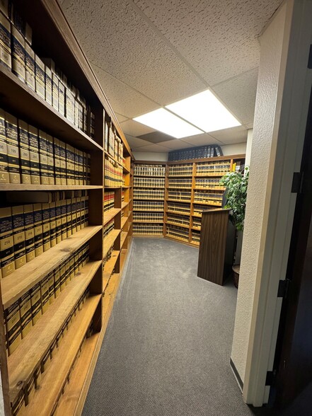 More Photos Of 319 Lennon Ln, Walnut Creek Office For Sale