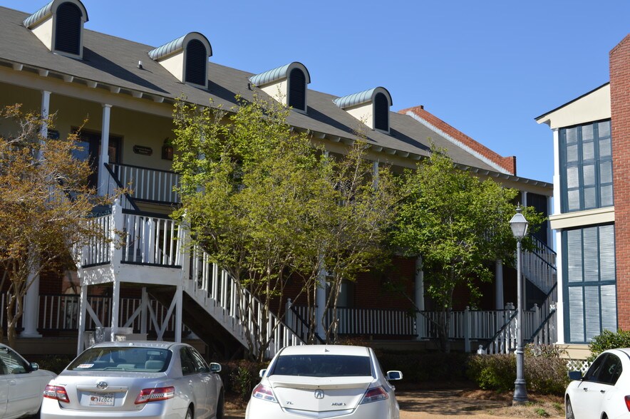 More Photos Of 11 Northtown Dr, Jackson Office For Lease