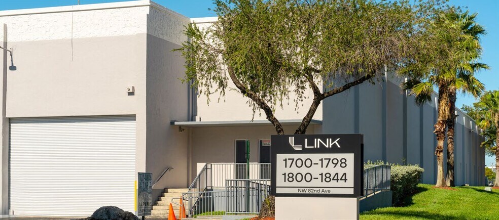 More Photos Of 1700-1744 NW 82nd Ave, Doral Warehouse For Lease