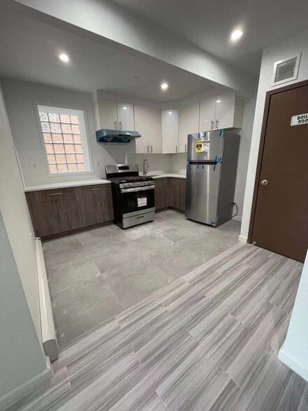 More Photos Of 16109 72nd Ave, Fresh Meadows Apartments For Sale